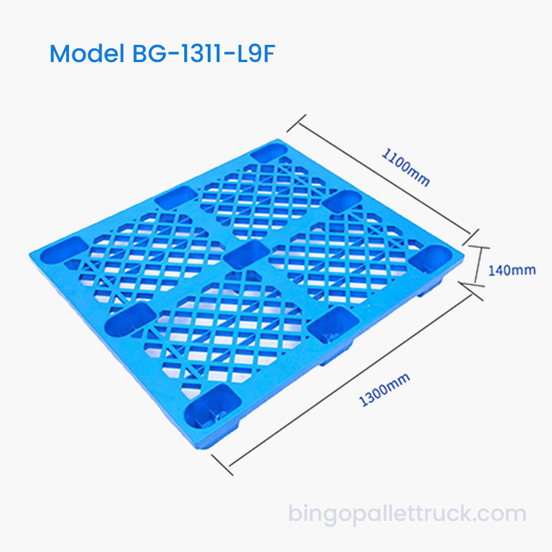 Pallet Tugas Ringan 1300×1100mm Tahan Lama dengan Kemasukan 4 Hala